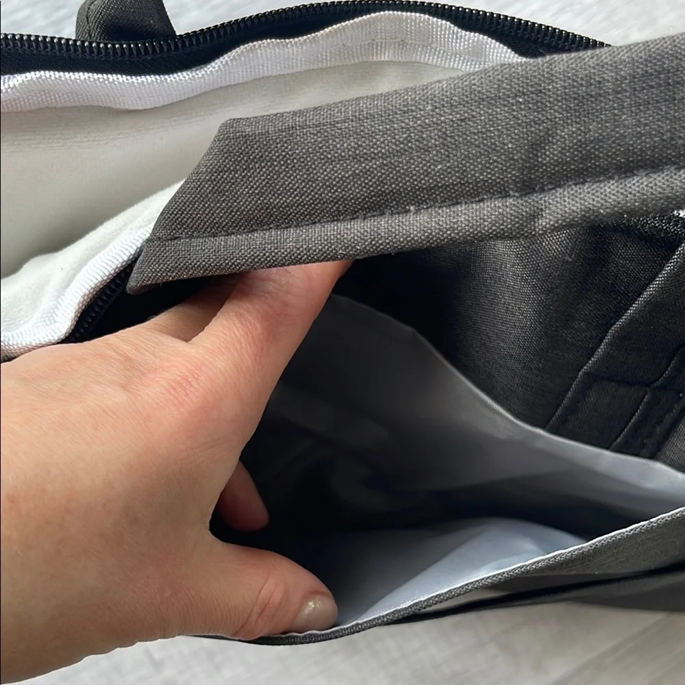 Sleek Gray Laptop Bag with Minimalist Design